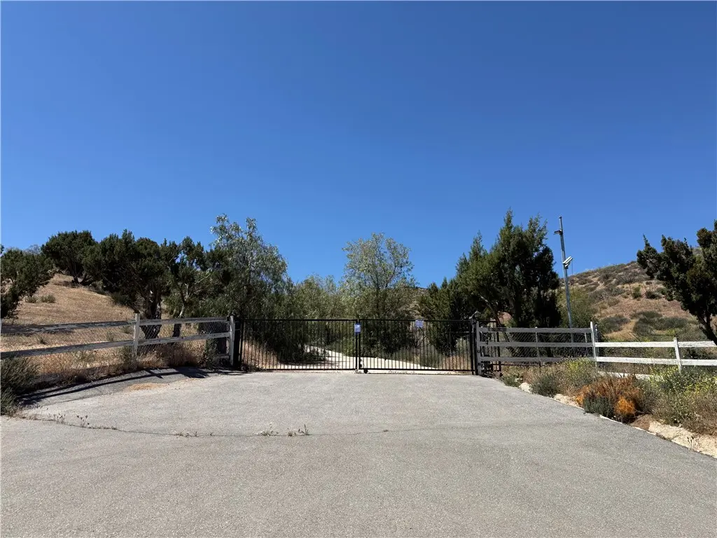 34773 Shady Lane Road, Agua Dulce, CA — listing photo 1