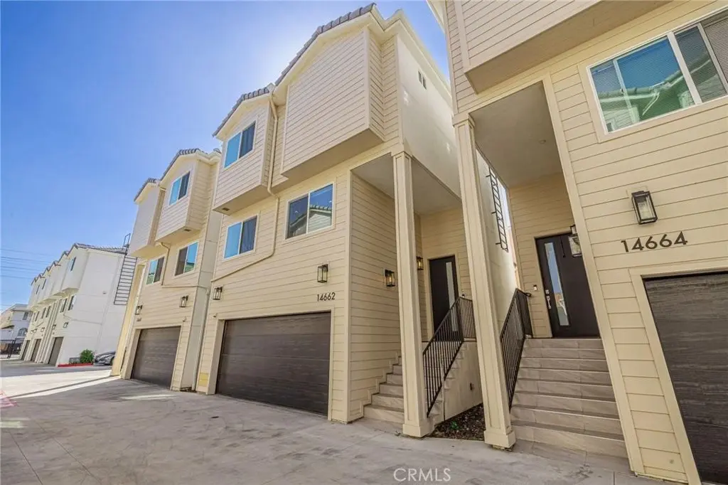 14662 W Sara Lane, Panorama City, CA — listing photo 1