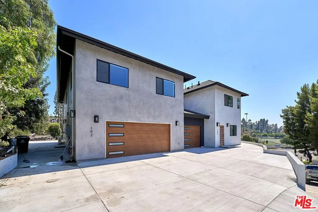 Single Family Residence for rent at 102 Marion Boulevard, Fullerton, CA featuring 4 beds and 4 baths