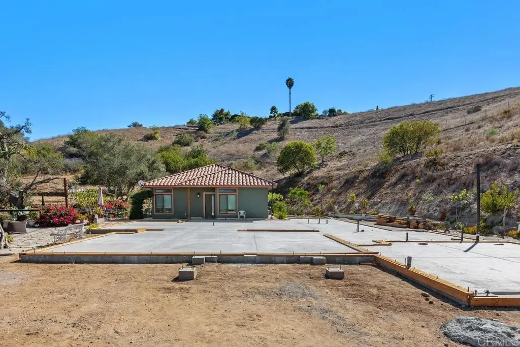 2777 Kingridge Drive, Fallbrook, CA — listing photo 1