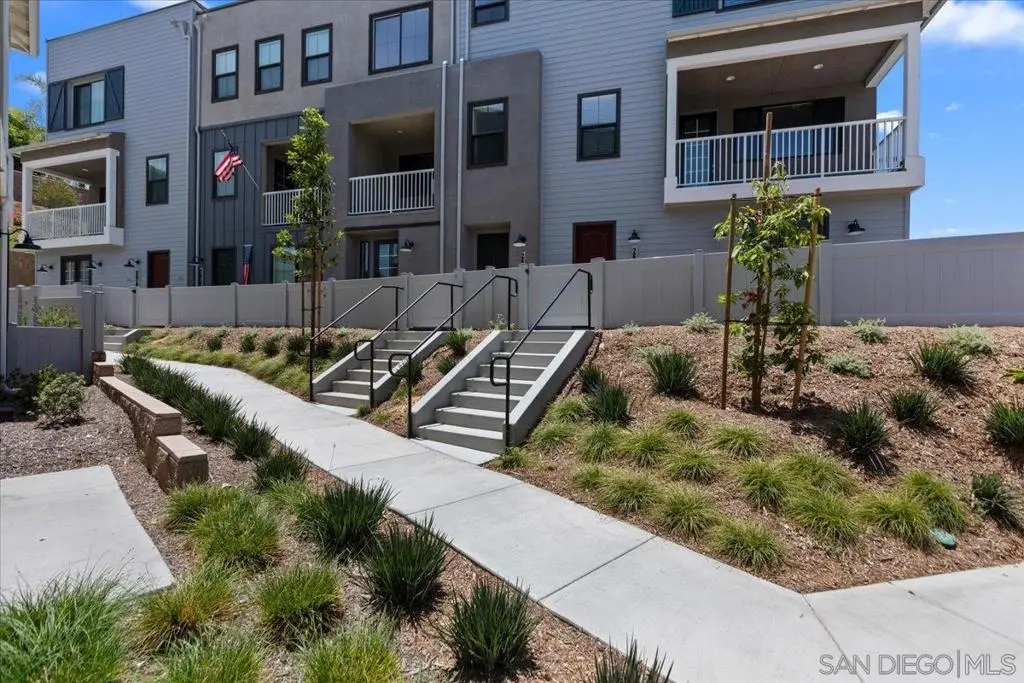 Townhouse for rent at 2600 Quince Way, Carlsbad, CA featuring 4 beds and 4 baths