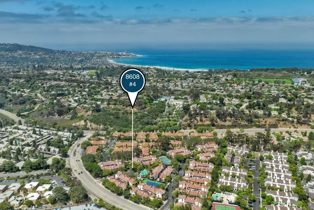 8608 Villa La Jolla Drive 4, La Jolla, CA — listing photo 1