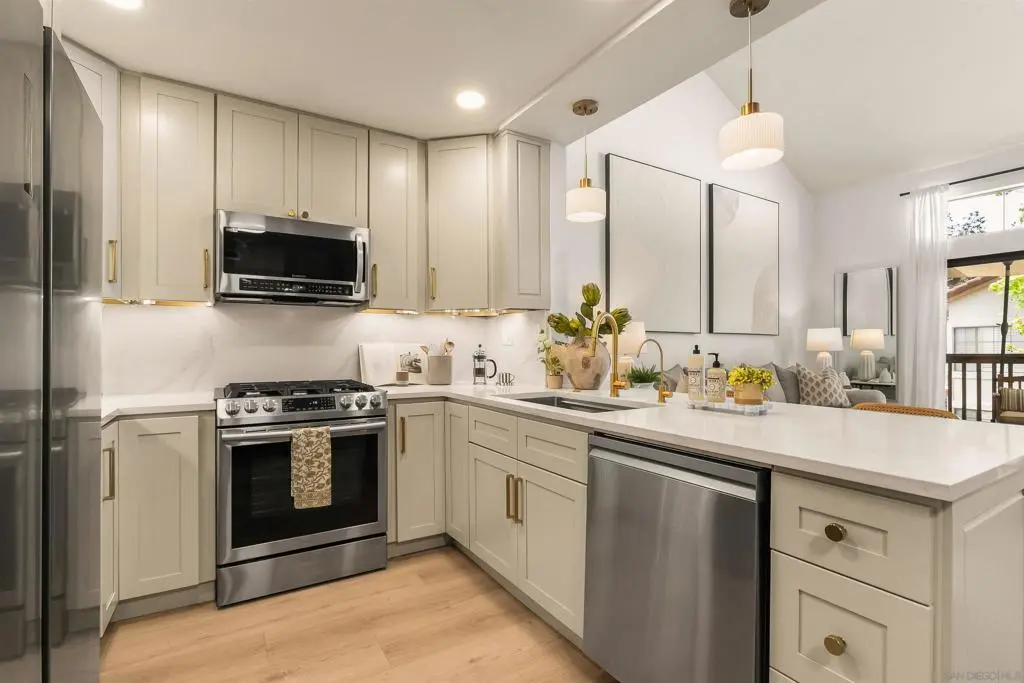 Condominium for sale at 4049 Carmel View Rd 82, San Diego, CA featuring 1 bed and 1 bath