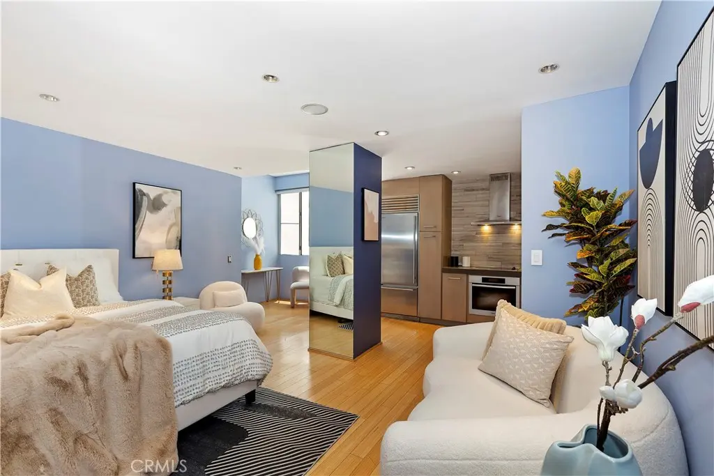 Residential Lease for rent at 7250 Franklin Avenue 506, Los Angeles, Los Angeles County, CA and 1 bath