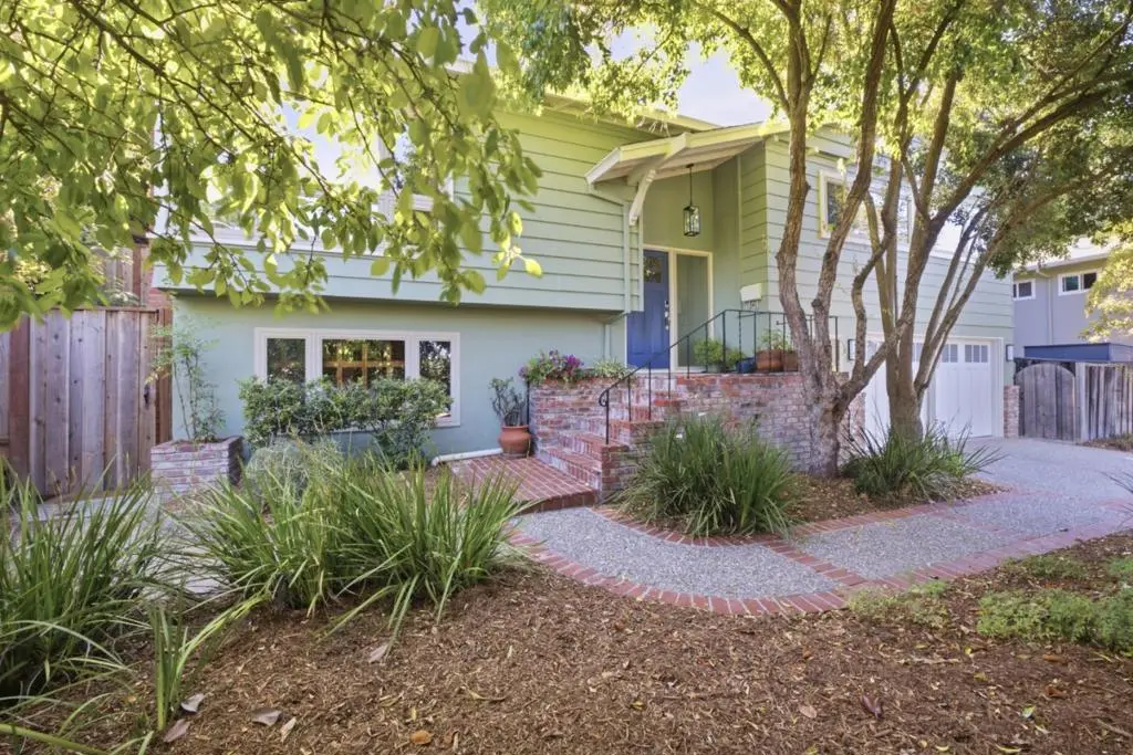Single Family Residence for sale at 3642 Farm Hill Boulevard, Redwood City, CA featuring 3 beds and 2 baths