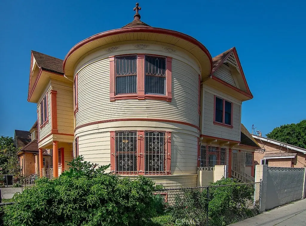 Apartment for sale at 1703 Toberman Street, Los Angeles, CA