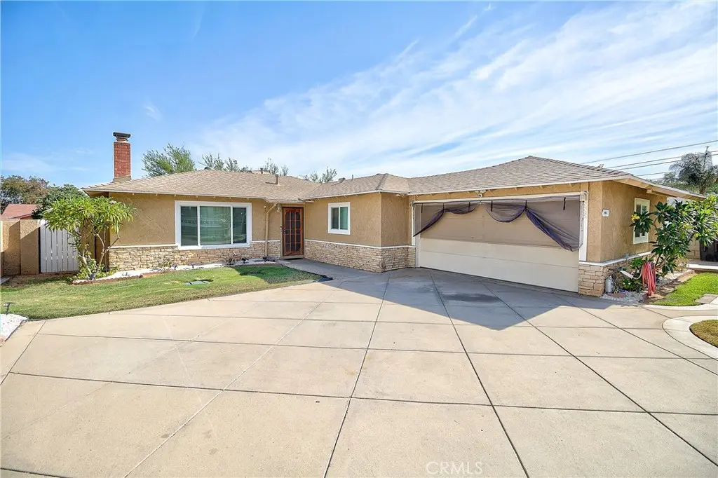 Single Family Residence for sale at 10884 Cypress ave, Riverside, CA featuring 3 beds and 2 baths