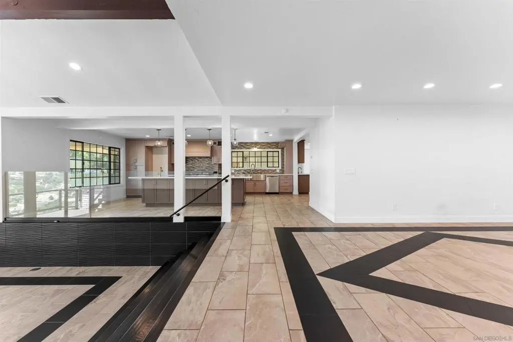 3006 Skycrest Drive, Fallbrook, CA — listing photo 1
