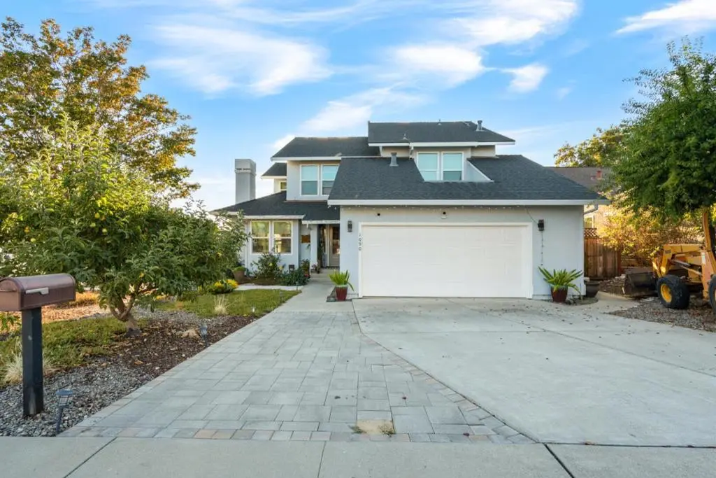 Single Family Residence for sale at 1090 Los Altos Drive, Hollister, CA featuring 4 beds and 3 baths