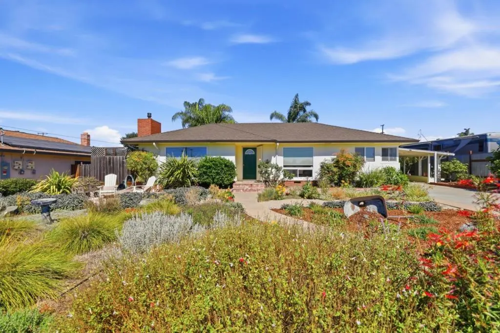 1251 Bonnie View Road, Hollister, CA — listing photo 1
