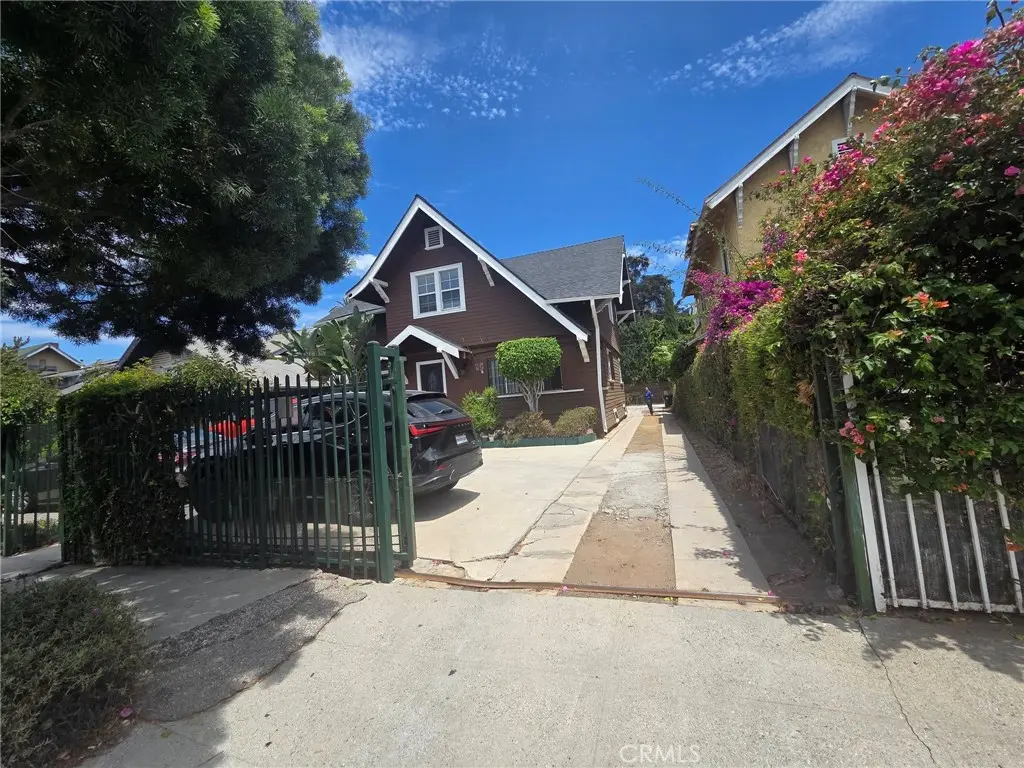 Duplex for sale at 1628 S Van Ness, Los Angeles, CA featuring 5 beds and 2 baths