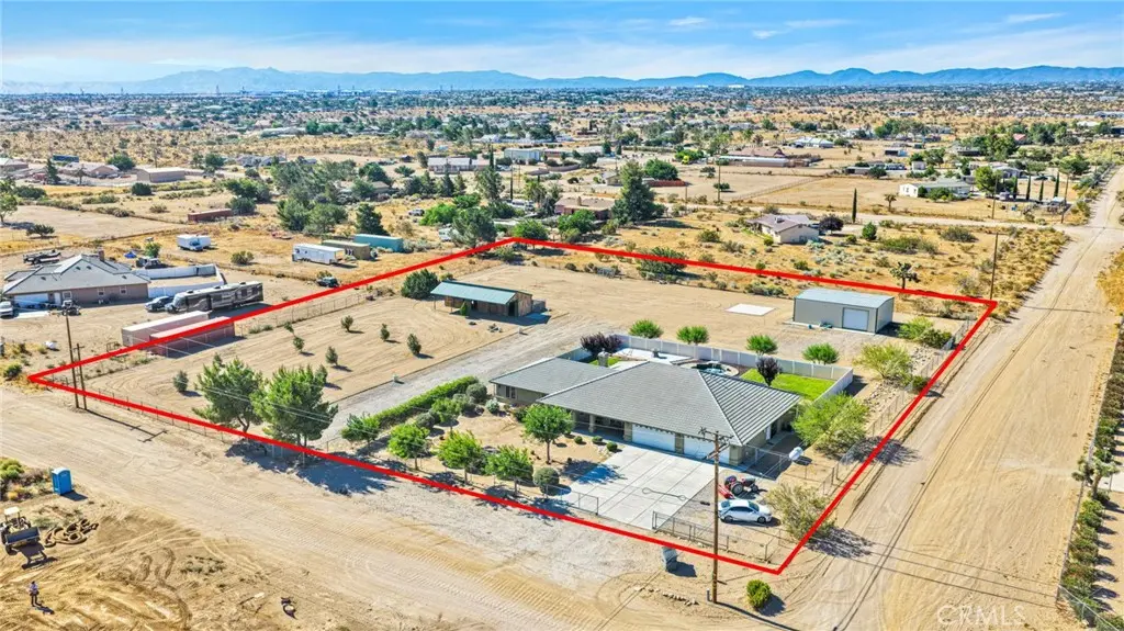 10525 Mono, Phelan, CA — listing photo 1