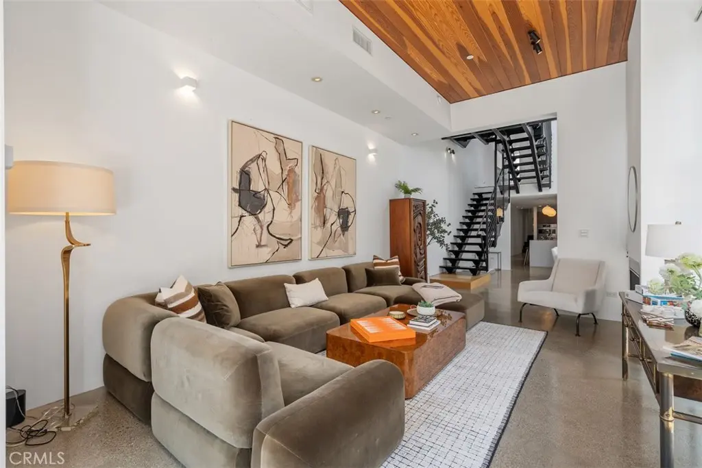 Single Family Residence for sale at 417 1/2 Sunset, Los Angeles, CA featuring 3 beds and 3 baths