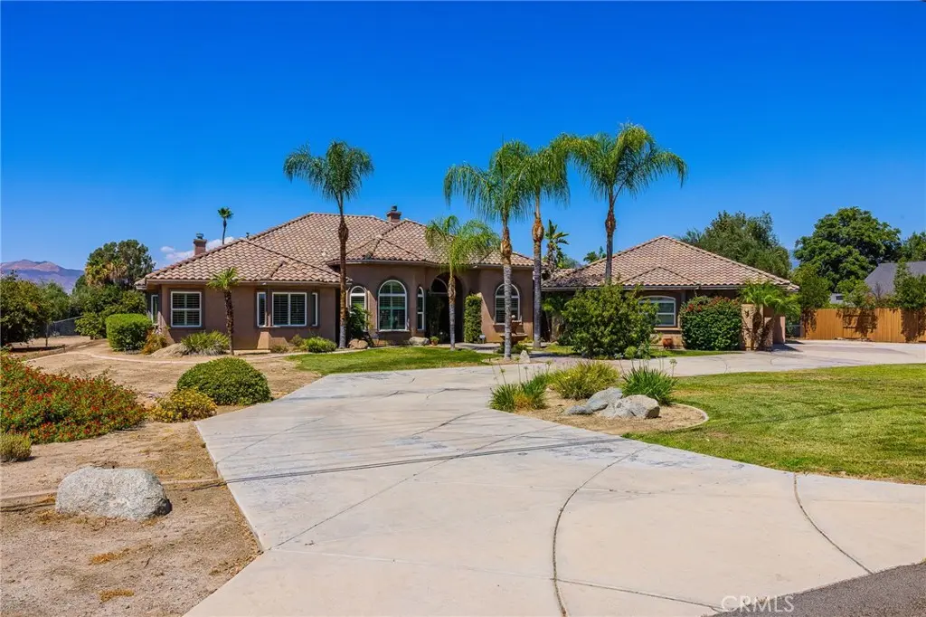 Single Family Residence for sale at 43000 Johnston, Hemet, CA featuring 4 beds and 4 baths