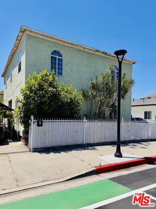 Residential Income for sale at 892 E Martin Luther King Jr Boulevard, Los Angeles, CA featuring 8 beds and 3 baths