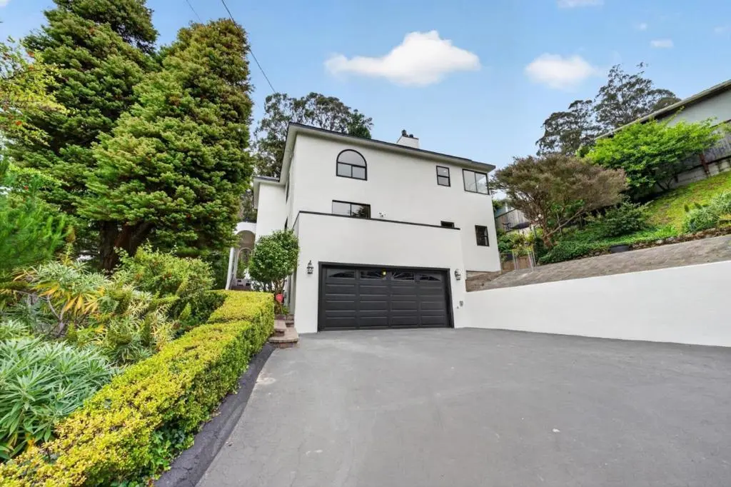 Single Family Residence for sale at 1523 Perez Dr, Pacifica, CA featuring 5 beds and 3 baths