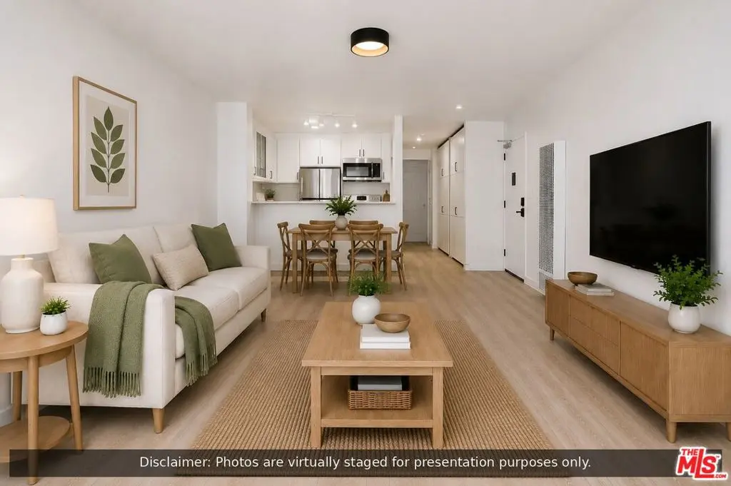 Condominium for rent at 1337 S Hoover Street 1505 # 3, Los Angeles, CA featuring 2 beds and 1 bath