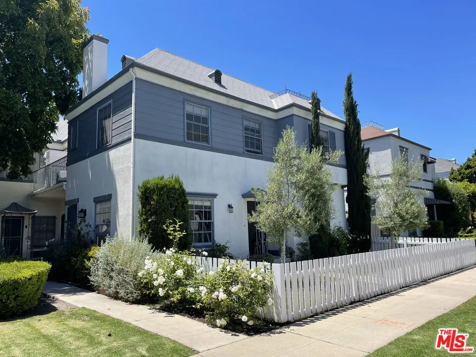 Residential Lease for rent at 111 N Harper Avenue, Los Angeles, Los Angeles County, CA featuring 1 bed and 1 bath
