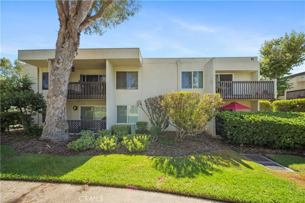 23515 Lyons 261, Valencia, CA — listing photo 1