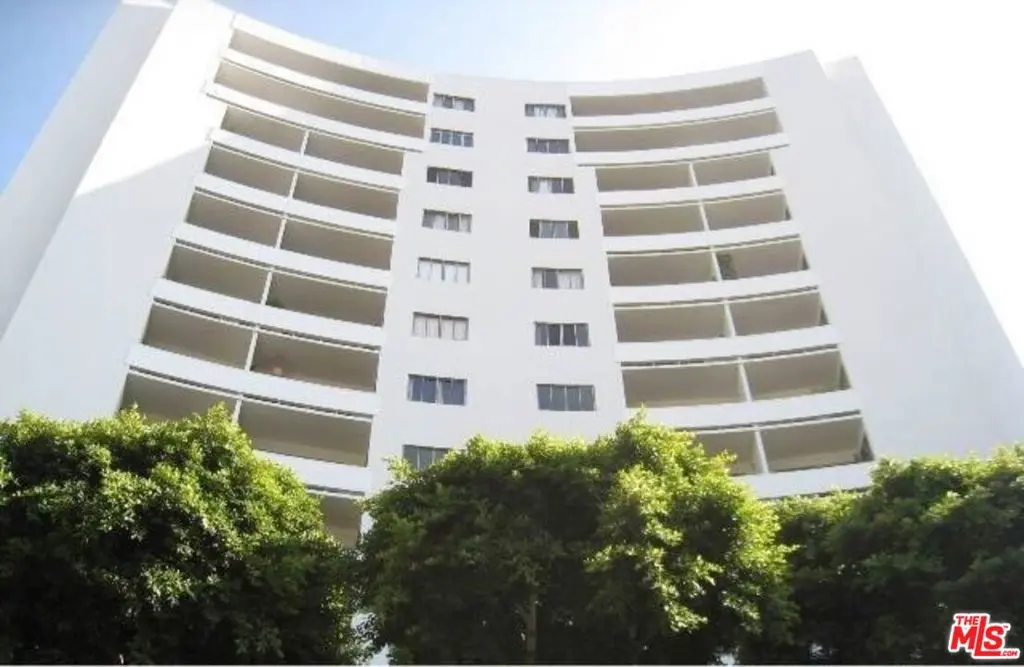 Residential Lease for rent at 7250 Franklin Avenue 901, Los Angeles, Los Angeles County, CA featuring 1 bed and 2 baths