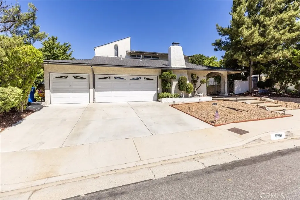 11801 Thunderbird Avenue, Porter Ranch, CA — listing photo 1