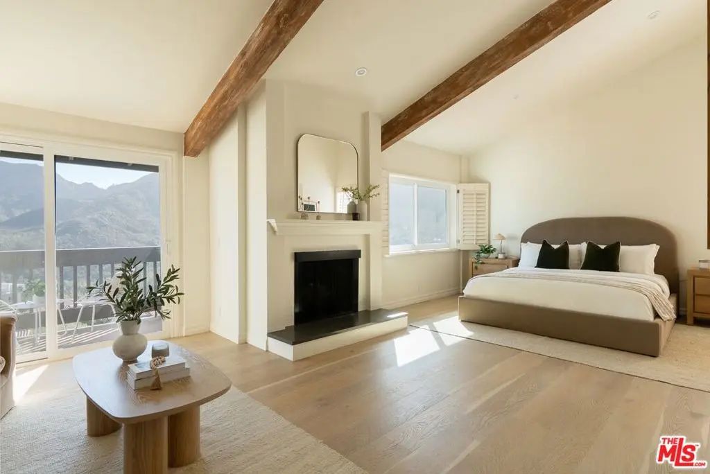 1692 Michael Lane, Los Angeles, CA — listing photo 1