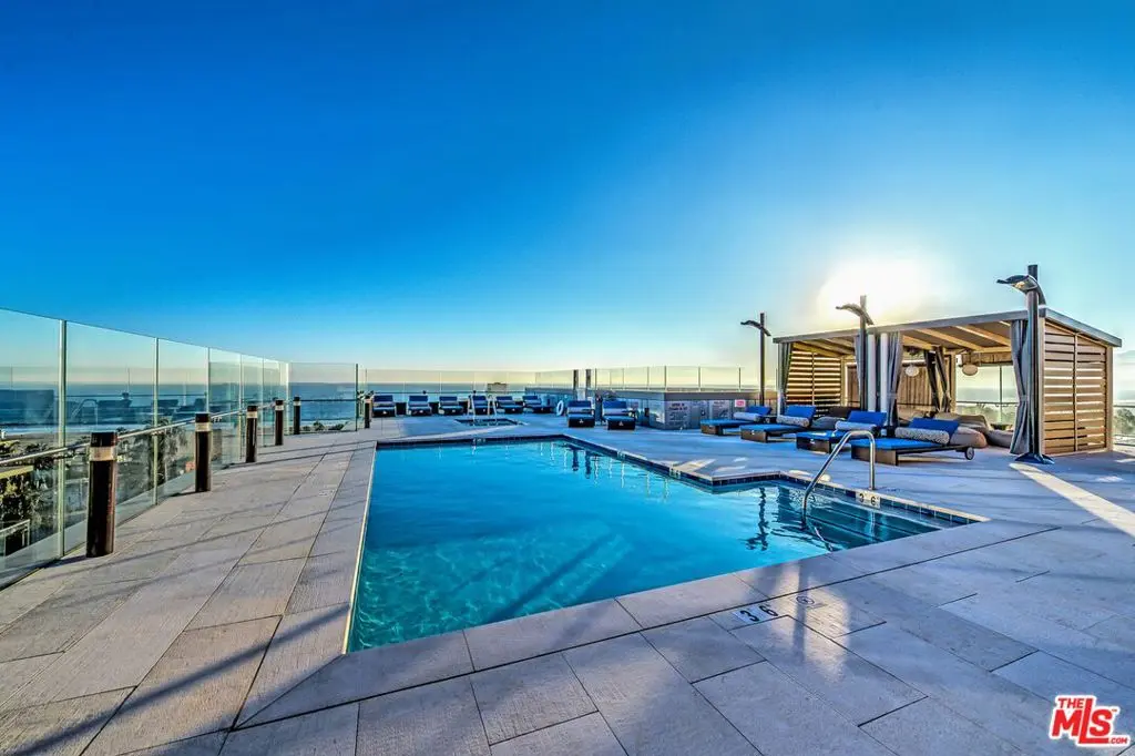 Residential Lease for rent at 1755 Ocean Avenue 707, Santa Monica, Los Angeles County, CA featuring 2 beds and 3 baths