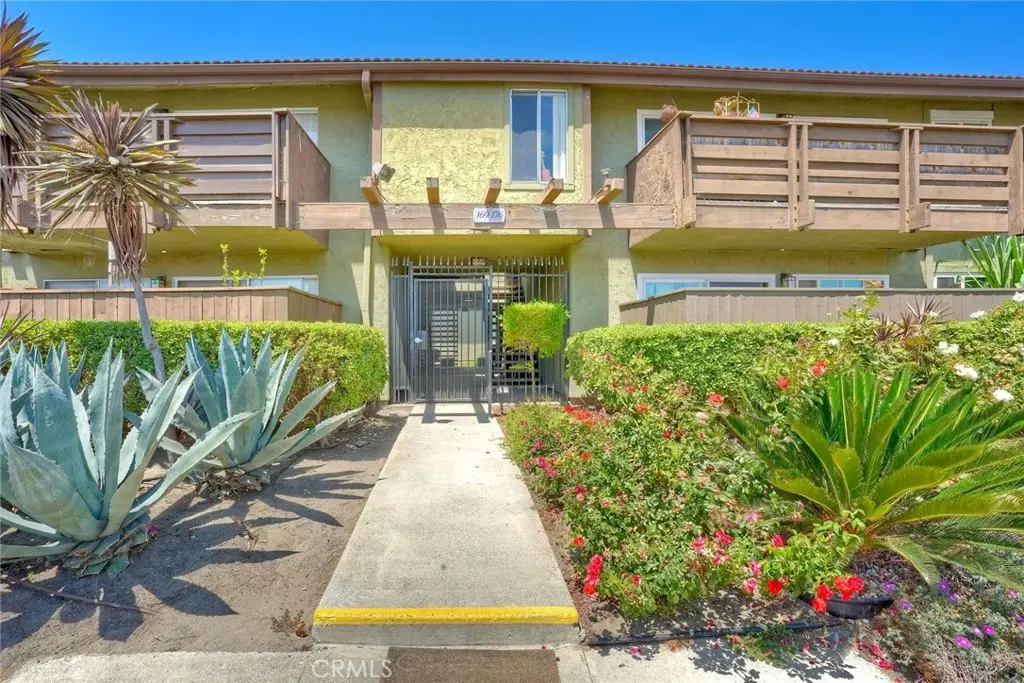 615 Fredricks 175, Oceanside, CA — listing photo 1