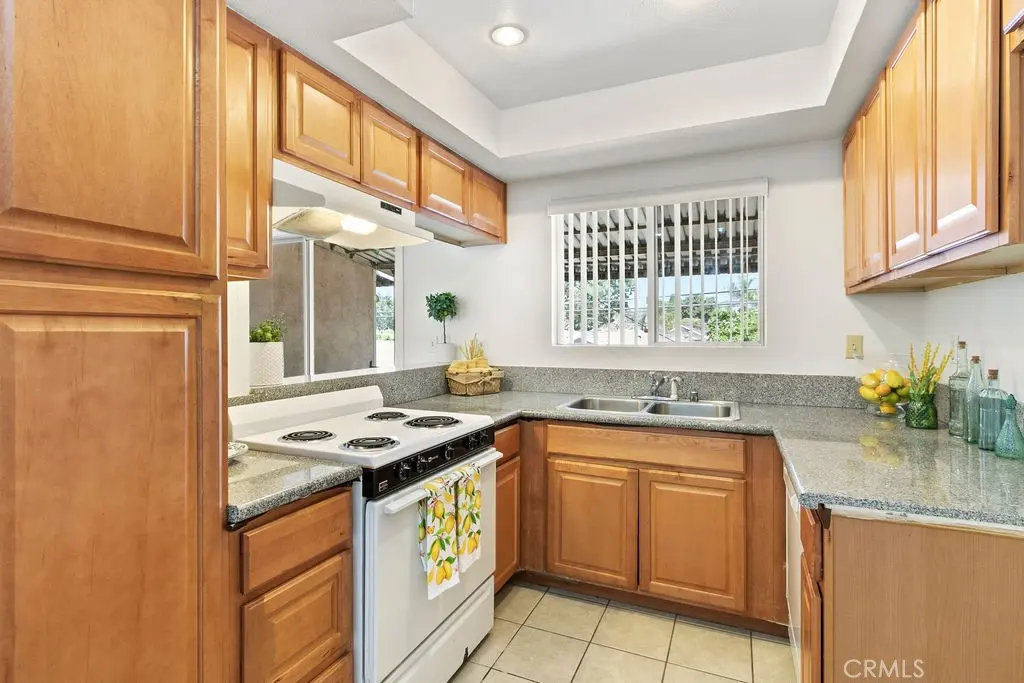 1801 Greenleaf Street 15, Santa Ana, CA — listing photo 1