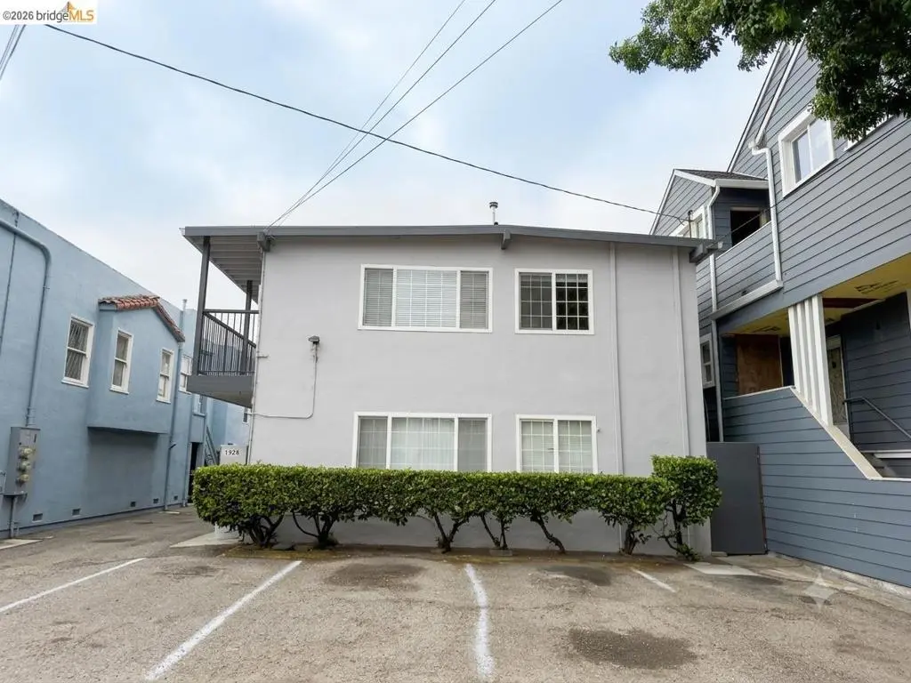 1926 Alcatraz Ave, Berkeley, CA — listing photo 1