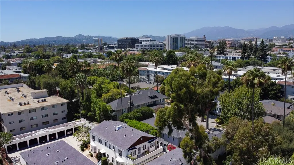 415 S El Molino, Pasadena, CA — listing photo 1