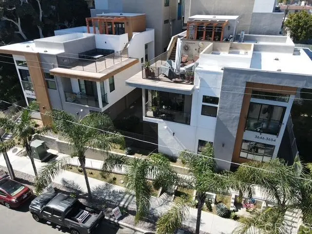 Townhouse for rent at 3642 7th. Ave., San Diego, CA featuring 3 beds and 3 baths