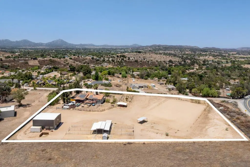 266 Woodmeadow Ln, Ramona, CA — listing photo 1