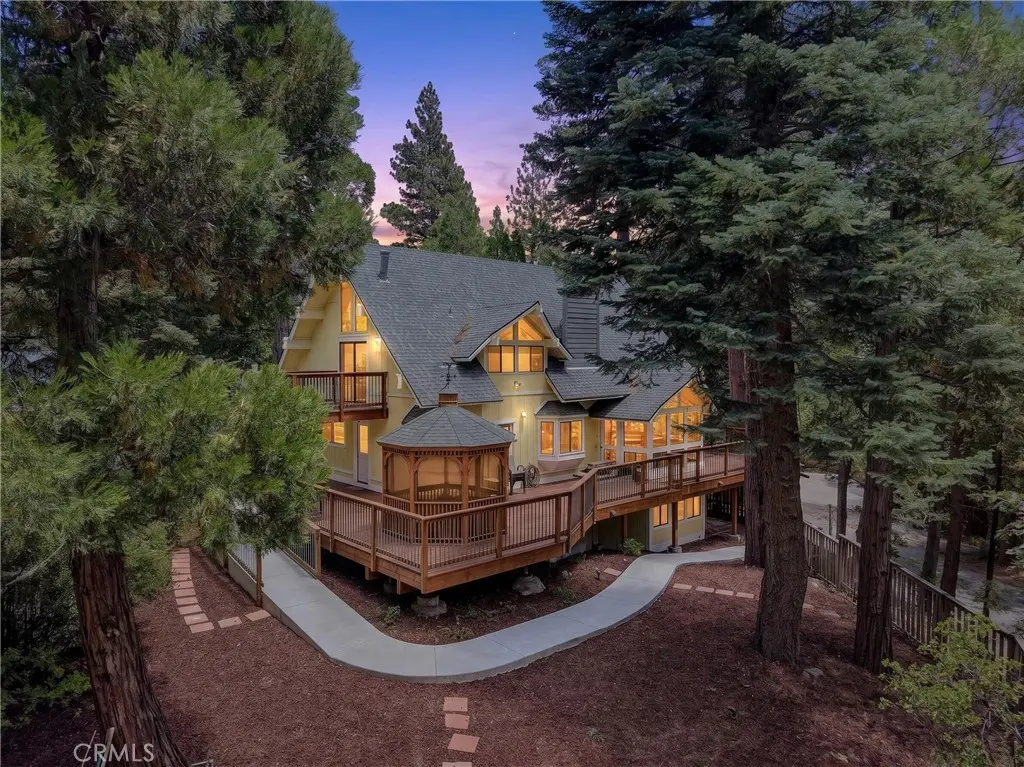 27427 Pinewood, Lake Arrowhead, CA — listing photo 1
