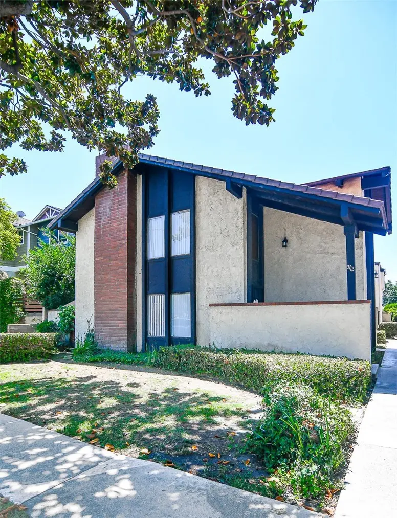 Quadruplex for sale at 3712 Howard, Los Alamitos, CA