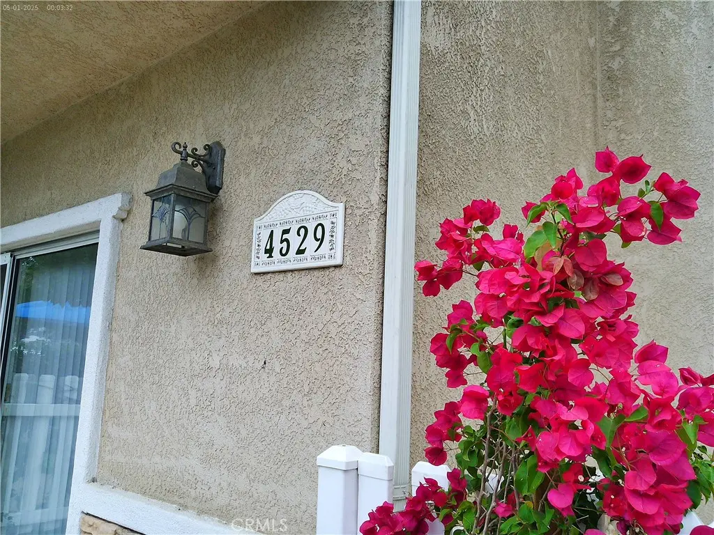 Quadruplex for sale at 4529 Colfax, Los Angeles, CA