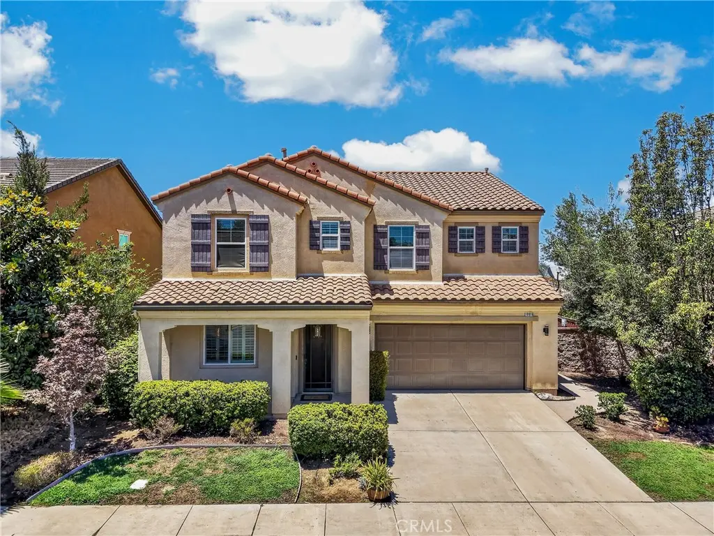 10918 Clover, Corona, CA — listing photo 1