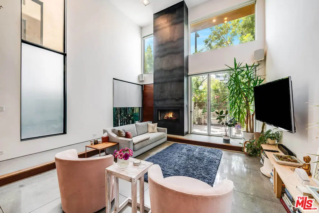 Single Family Residence for sale at 417 Venice Way, Los Angeles, CA featuring 4 beds and 4 baths