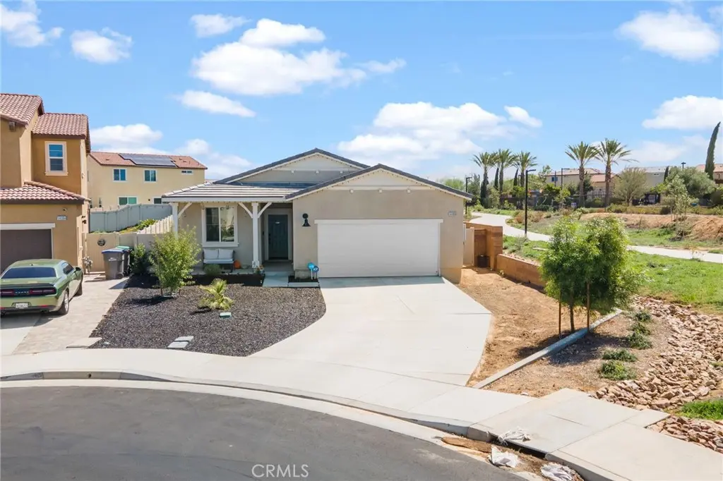 14098 Hera, Beaumont, CA — listing photo 1