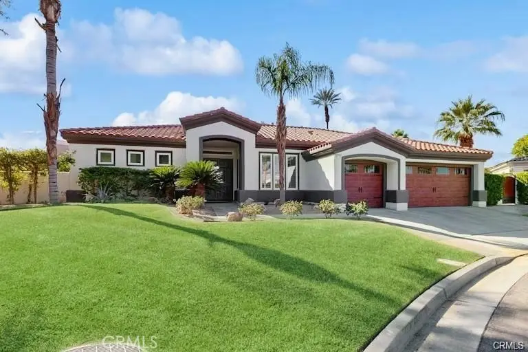 Single Family Residence for sale at 44235 Yucca Drive, Indian Wells, CA featuring 3 beds and 2 baths