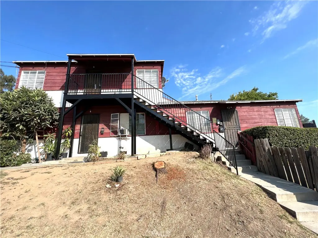 Triplex for rent at 3810 Stockbridge Avenue, Los Angeles, CA featuring 1 bed and 1 bath