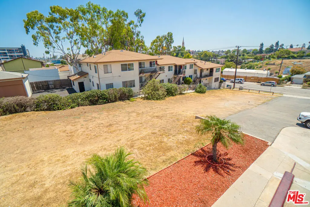 335 Warren Lane, Inglewood, CA — listing photo 1