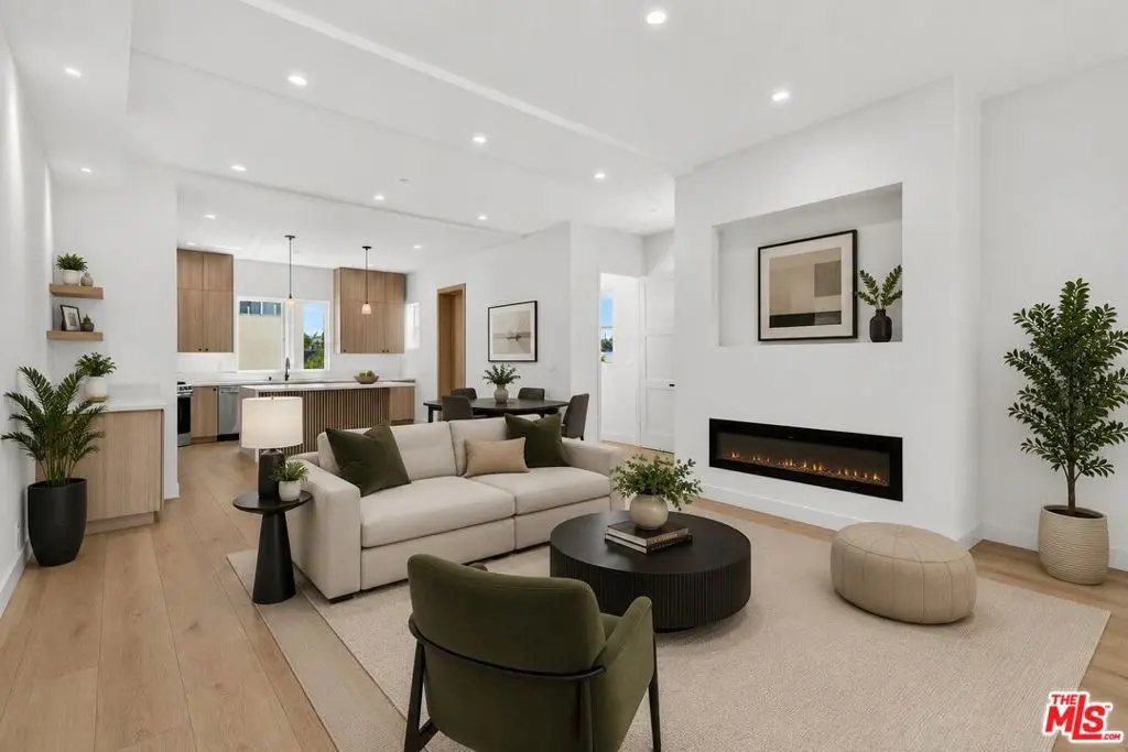 Residential Lease for rent at 150 N Carondelet Street, Los Angeles, Los Angeles County, CA featuring 4 beds and 5 baths