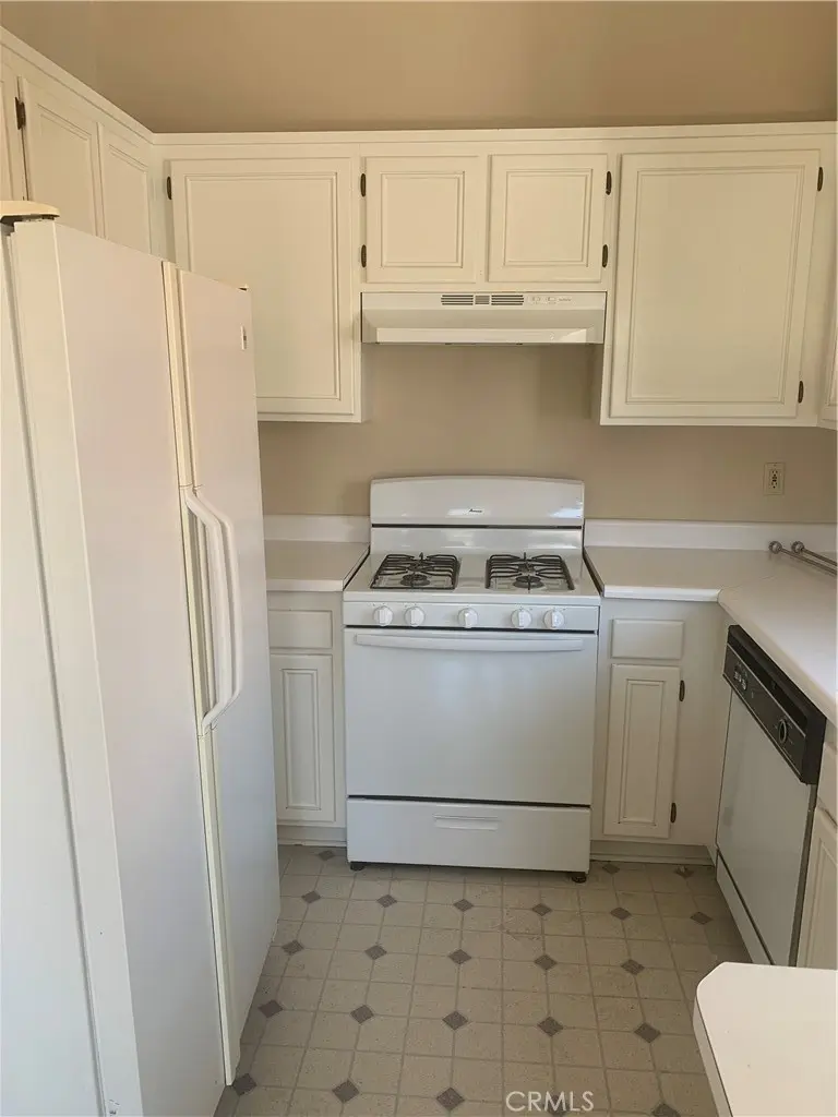 18107 Erik Court 464, Canyon Country, CA — listing photo 1