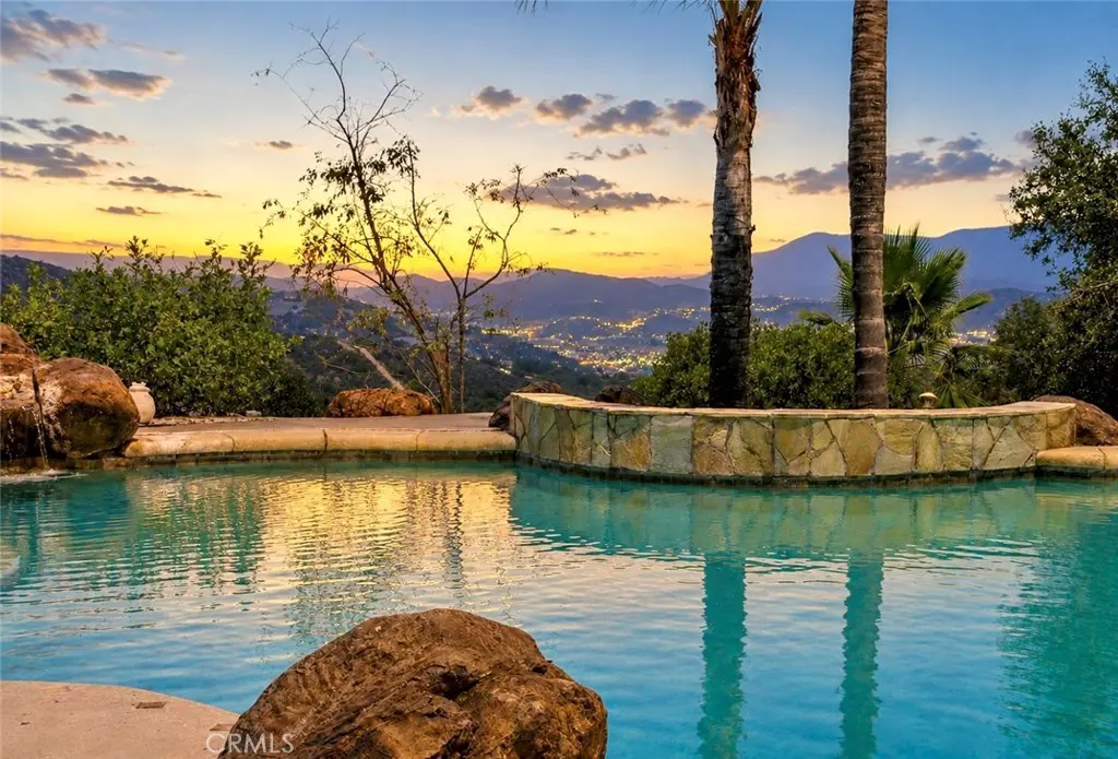 Single Family Residence for sale at 21330 Camino Arriba, Murrieta, CA featuring 5 beds and 3 baths