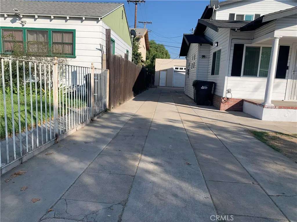 Residential Lease for rent at 212 S Vail, Montebello, Los Angeles County, CA featuring 3 beds and 2 baths