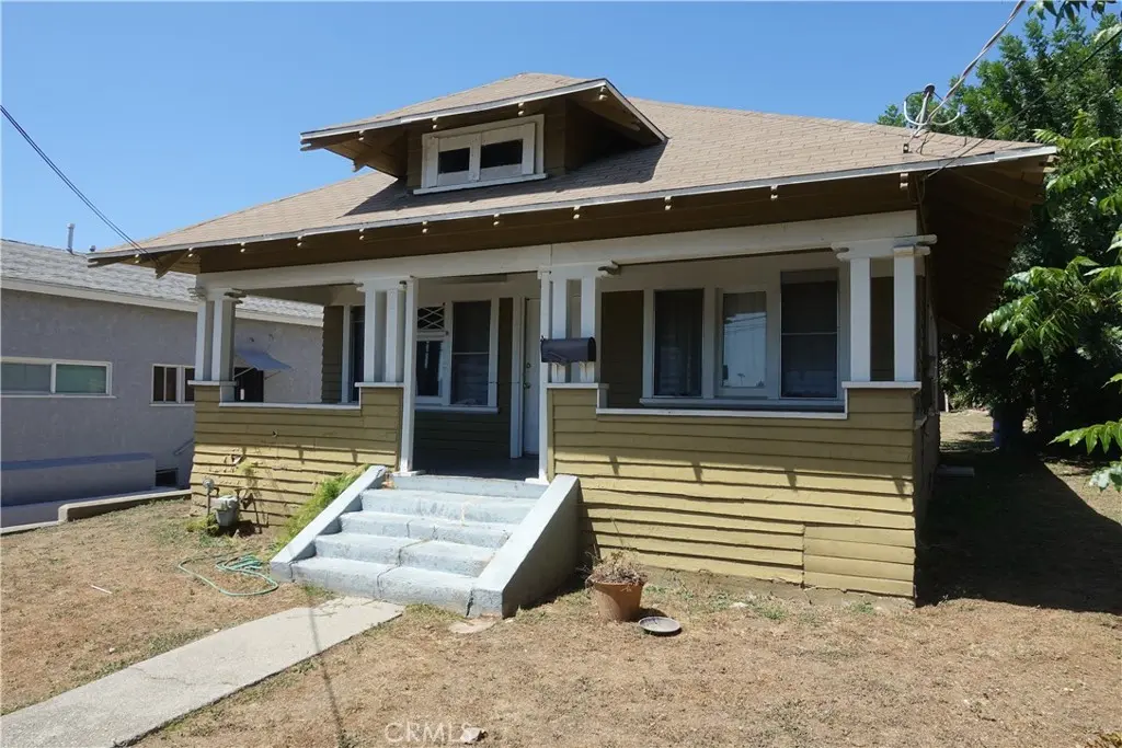 Single Family Residence for sale at 2217 Elsinore, Los Angeles, CA featuring 2 beds and 1 bath