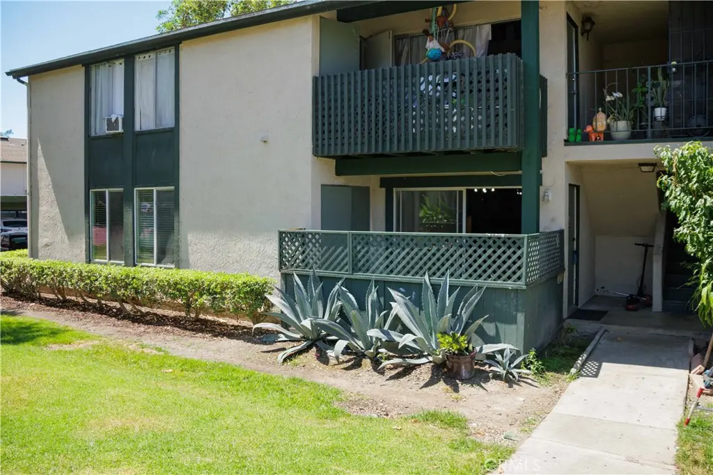 23266 Orange 1, Lake Forest, CA — listing photo 1