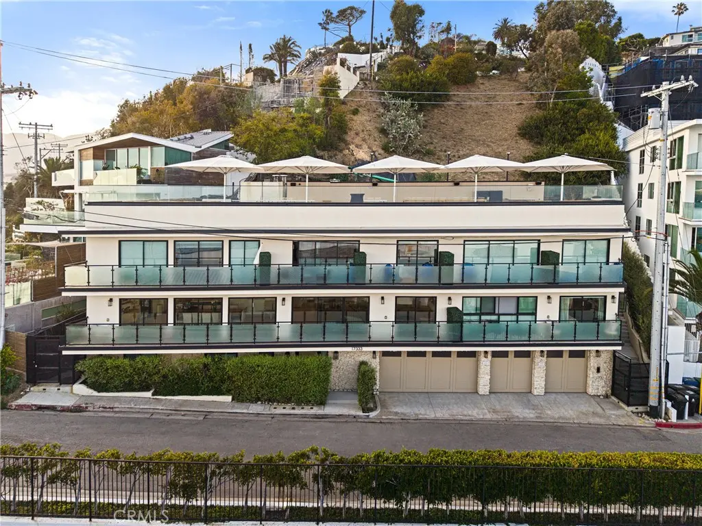 Condominium for rent at 17333 Castellammare Drive, Los Angeles, CA featuring 6 beds and 5 baths
