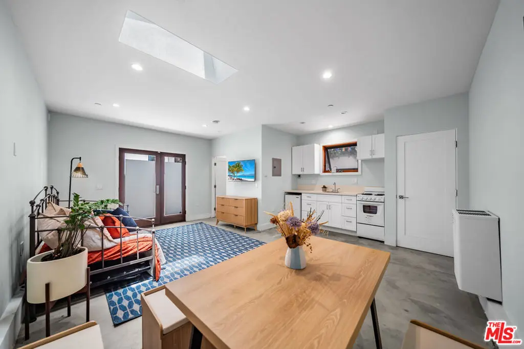 Residential Lease for rent at 12534 W Gilmore Avenue, Los Angeles, Los Angeles County, CA and 1 bath